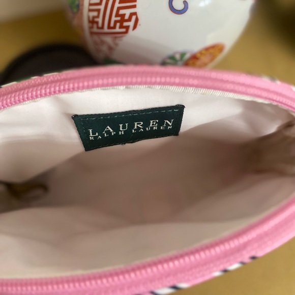 Ralph Lauren striped cosmetic makeup travel case - Picture 7 of 7